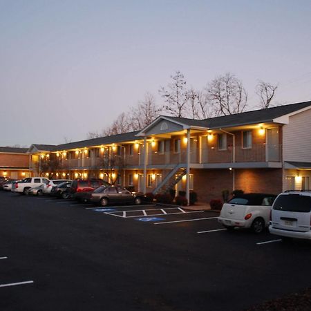 Affordable Corporate Suites - Lynchburg Exterior photo